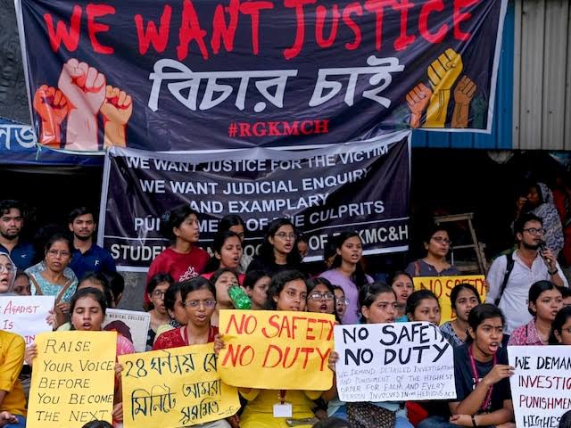 You are currently viewing West Bengal Protests Demand Mamata’s Resignation.