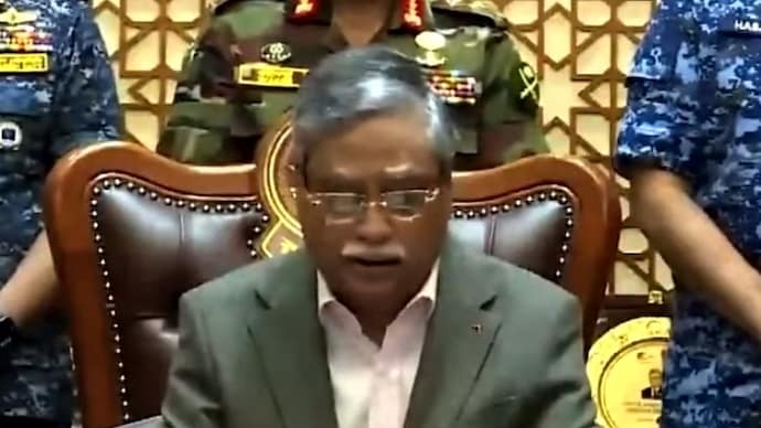 You are currently viewing Bangladesh President’s Letter Sparks Controversy Over Hindu Officers’ Data Request
