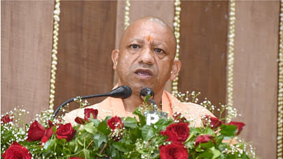 You are currently viewing Yogi Adityanath Declares Gyanvapi as Vishwanath, Sparks Controversy
